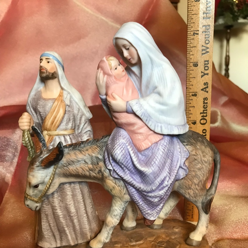 Home Interior Mary and Joseph with Baby